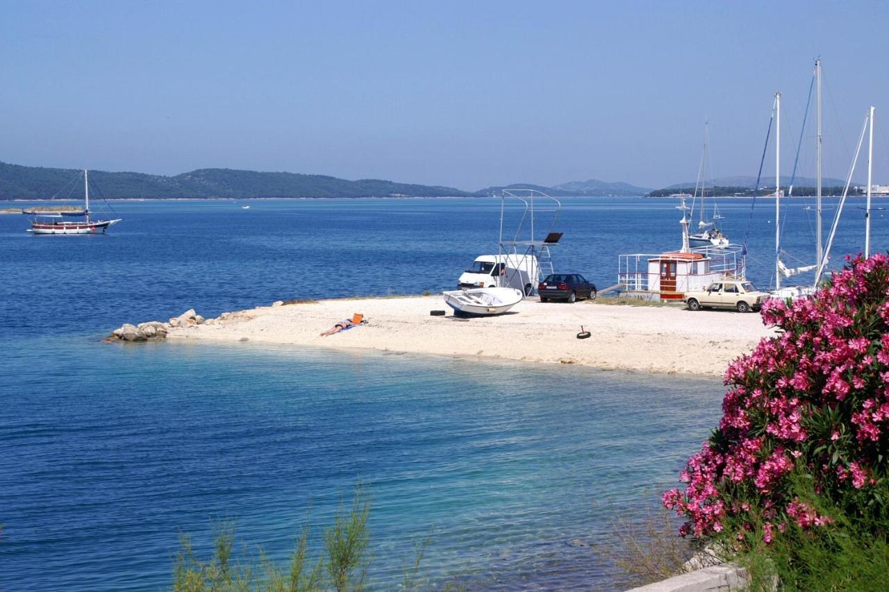 Apartments With A Parking Space Brodarica, Sibenik - 11262 브로다리카 외부 사진